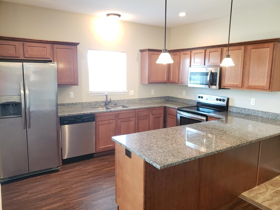 6325 Darnell St, Shawnee, KS 66216 Townhome Rentals in Shawnee KS