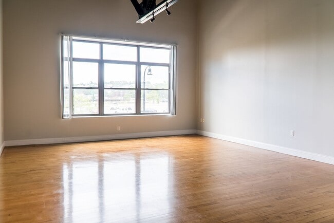 Interior Photo - Portland on the Grid