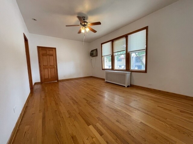 Building Photo - 4858 S Springfield Ave
