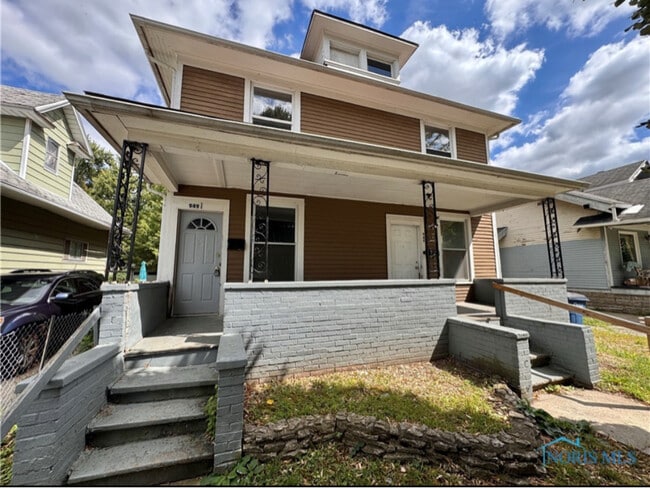Building Photo - 949 Forsythe St