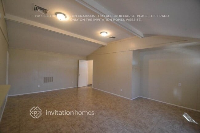 Foto del edificio - 6116 W Claremont St