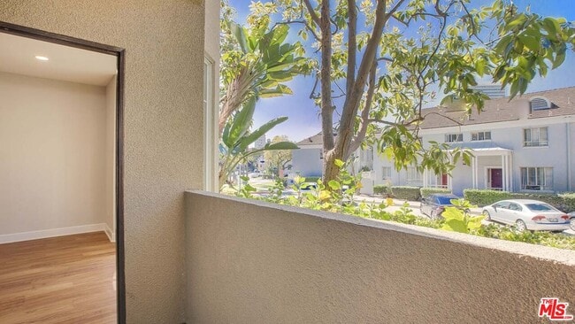 Foto del edificio - 5557 W 6th St