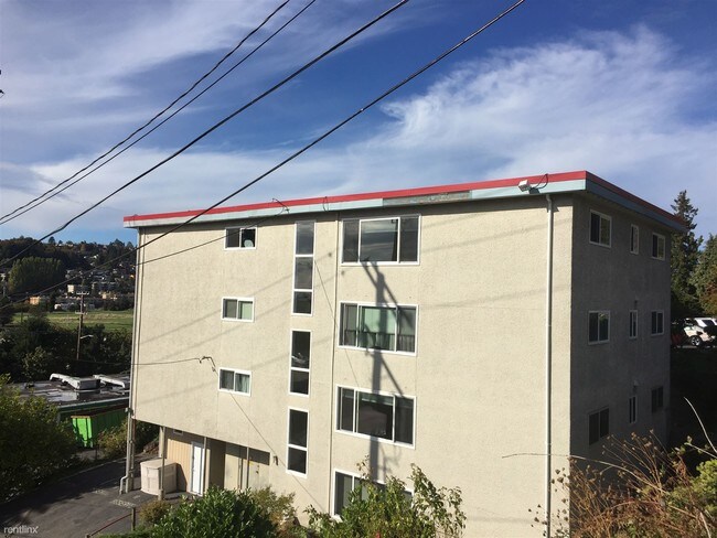 Building Photo - 2515 14th Ave W