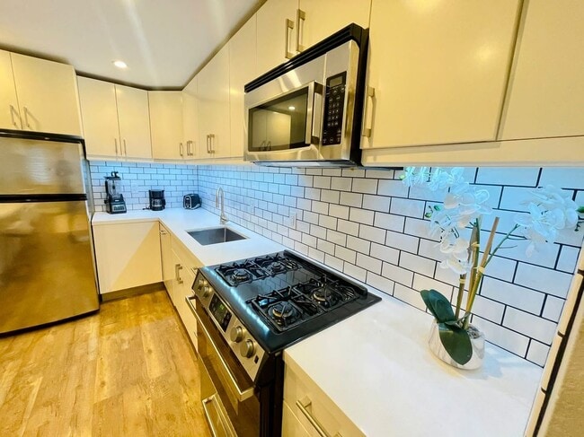 Foto del edificio - 10 27th Ave