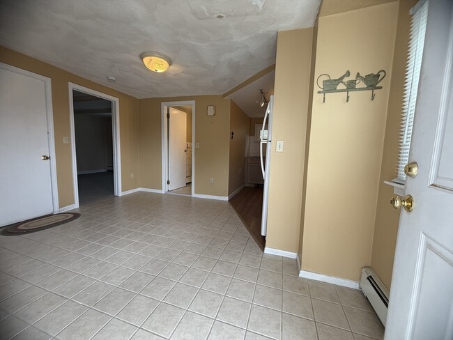 Building Photo - 79 N Main St