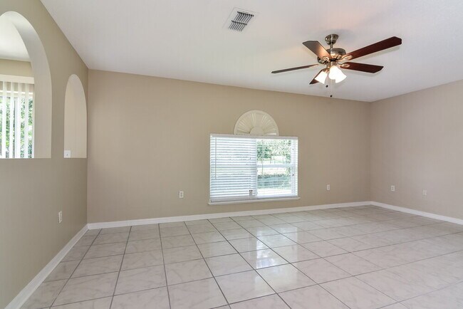 Foto del edificio - 1336 Dragon Head Dr