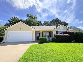 Building Photo - 10 Broadland Cir