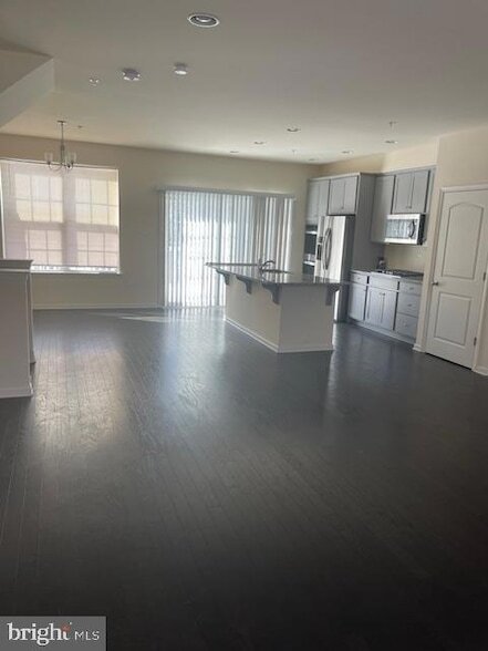 Building Photo - 112 Graystone Dr