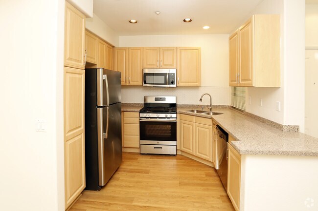 Cocina - Via Ventura Apartments