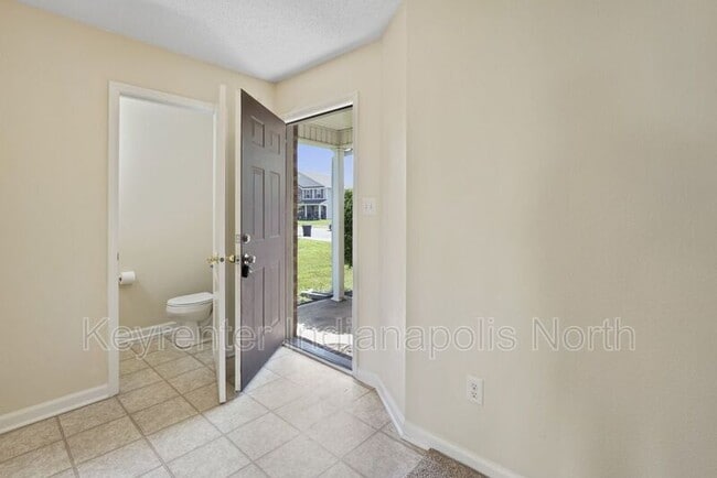 Building Photo - 792 Daybreak Dr