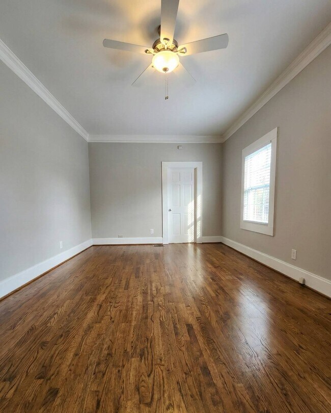 Foto del edificio - 402 Laurel St