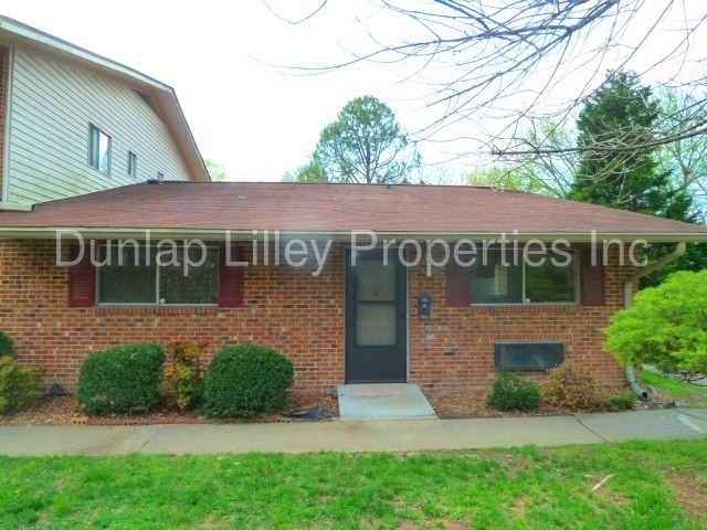 Building Photo - 130 S Estes Dr