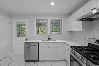 Building Photo - 114 Linderman Ave