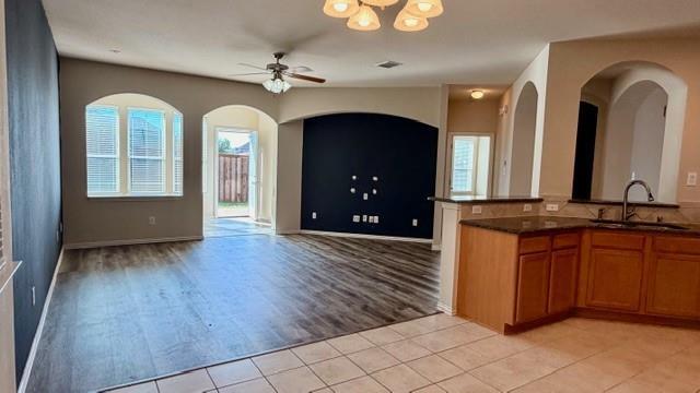 Foto del edificio - 14613 Crystal Lk Dr