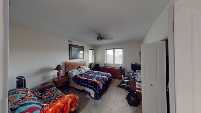 Building Photo - 245 Whitetail Dr