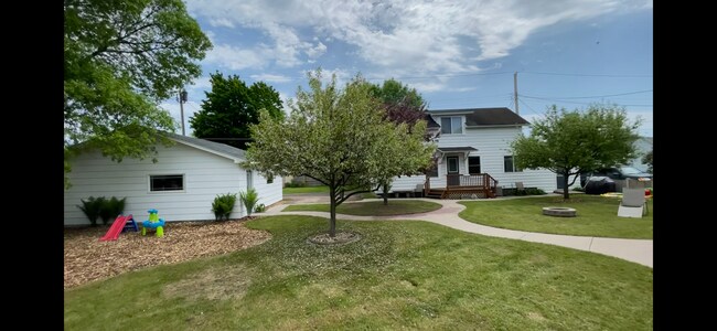 Yard - 1213 10th Ave S
