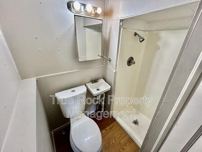 Foto del edificio - 424 S Johnston Ave