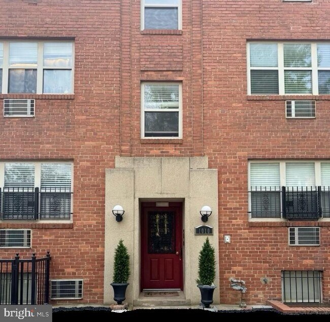 Foto del edificio - 1010 P St NW