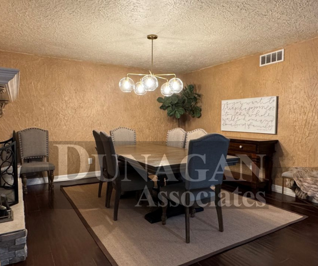 Building Photo - Partially Furnished- 3bed 2bath home with ...