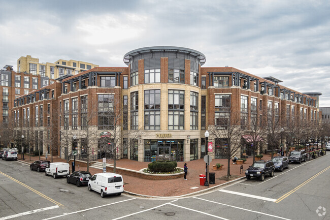 Foto del edificio - The Condominiums At Carlyle Square