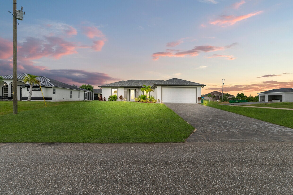 Photo - 314 NW 25th Pl (Cape Coral, FL)
