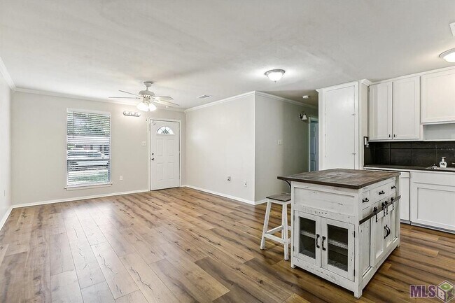 Foto del edificio - 10689 Rhus Fringe Dr