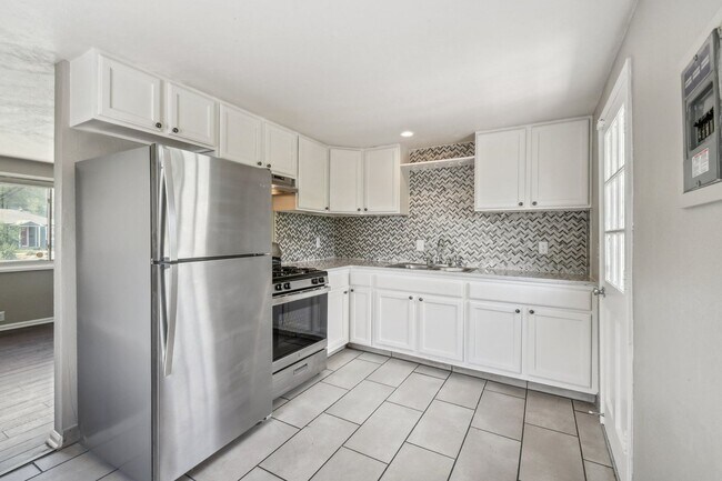 Foto del edificio - 5bd/2ba Valverde Home for Rent!