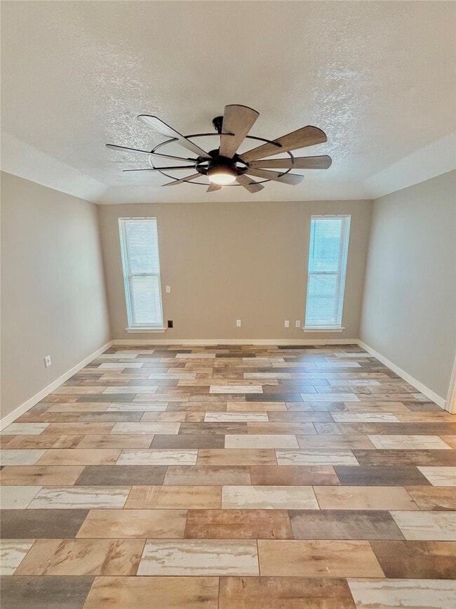 Building Photo - 228 Prairie View Ln