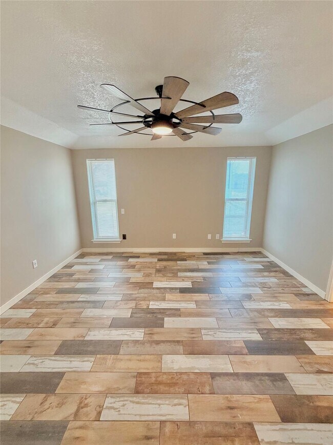 Foto del edificio - 228 Prairie View Ln