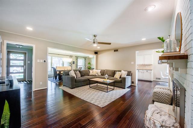 Foto del edificio - 6941 Dalhart Ln