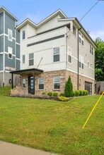 Building Photo - 56 Twin St