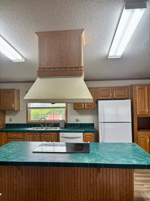 Foto del edificio - 4304 Canal Rd