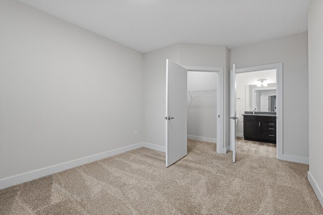 Flat 203 - The Ave