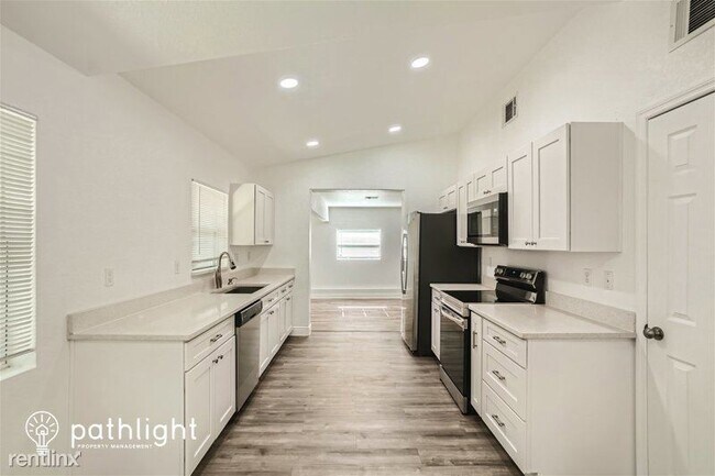 Foto del edificio - 4 br, 2 bath House - 2625 Nova Drive UNIT