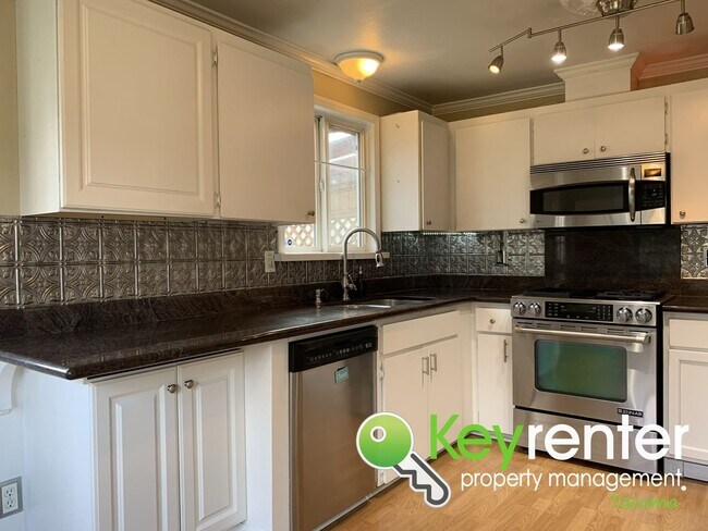 Foto del edificio - Beautiful 3Bed/2Bath Puyallup House!
