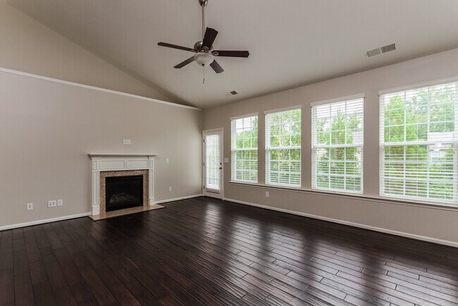 Building Photo - 17300 Hampton Trace Rd