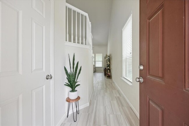 Foto del edificio - 10053 Aly May Dr