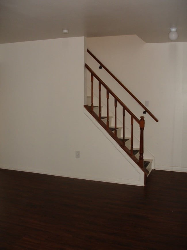 Building Photo - 3 br, 1.5 bath House - 1093 WILLIAMSBURG ROAD