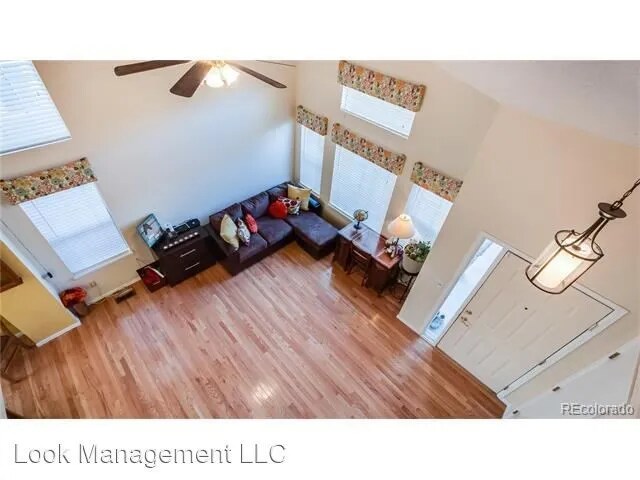 Foto del edificio - 10726 Kimball St