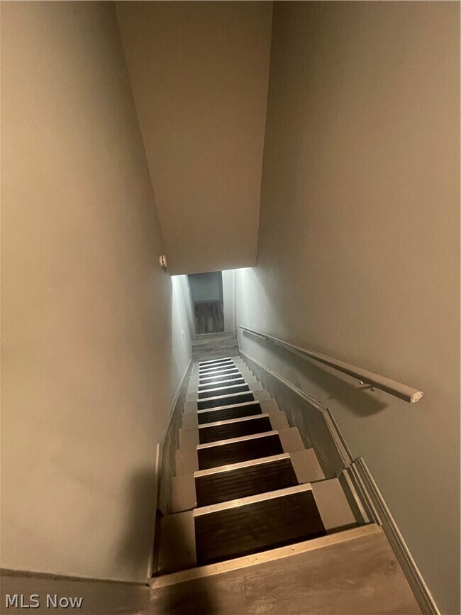 Foto del edificio - 12007 Beulah Ave