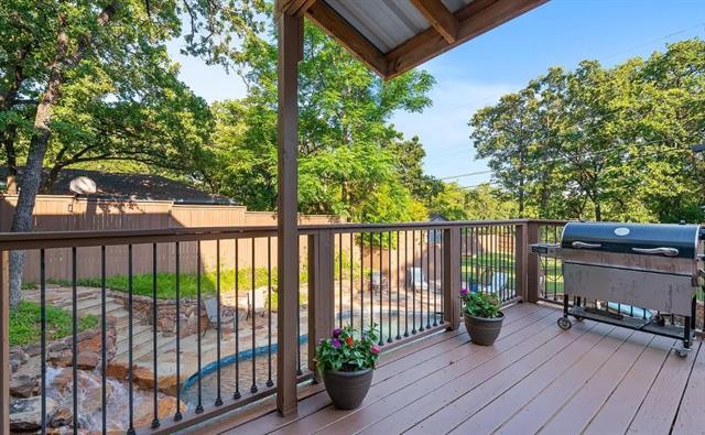 Building Photo - 2304 Wood Cliff Ct