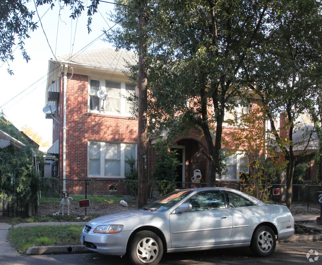Building Photo - 4123 Lamar St