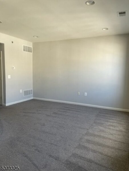 Building Photo - 145 Conover Terrace