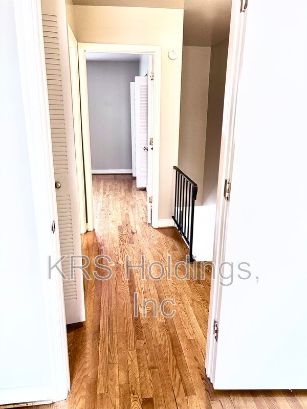 Foto del edificio - 5208 Goolsby Ct