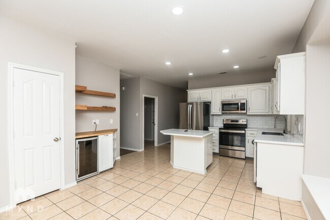 Foto del edificio - 541 Baverton Ln