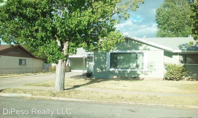 Building Photo - 209 S Casas Lindas Dr