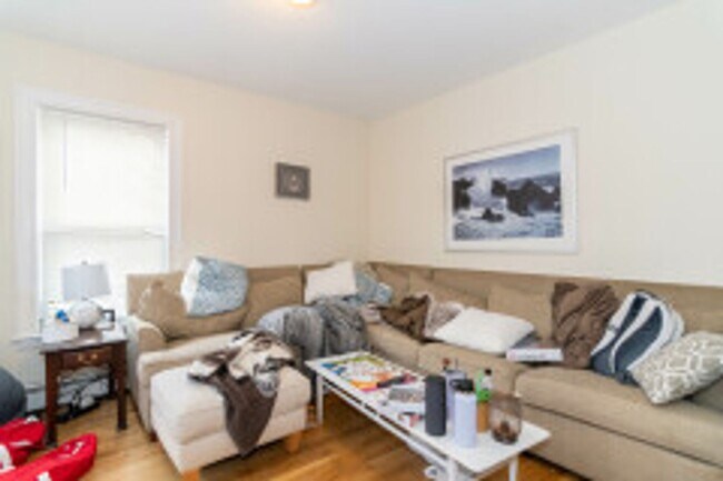 Foto del edificio - AWESOME 5 or 6 BED IN ALLSTON