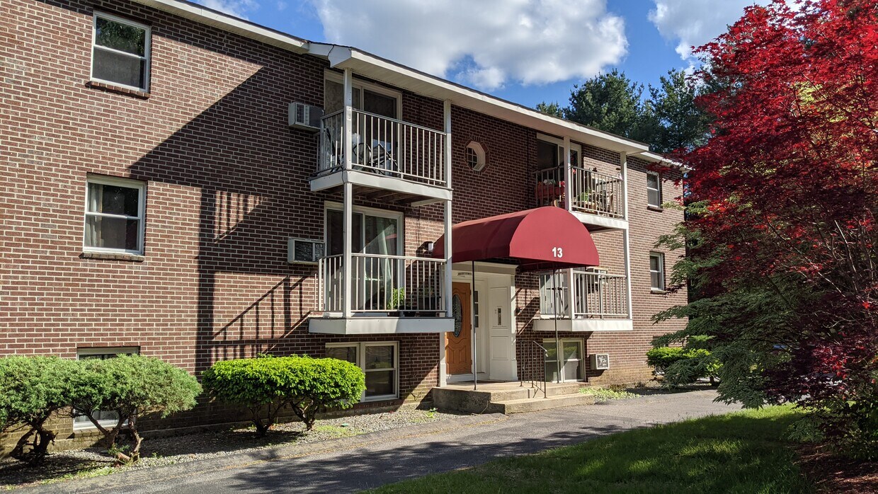13 Shawnee Rd Unit 12, Pepperell, MA 01463 Apartments in Pepperell