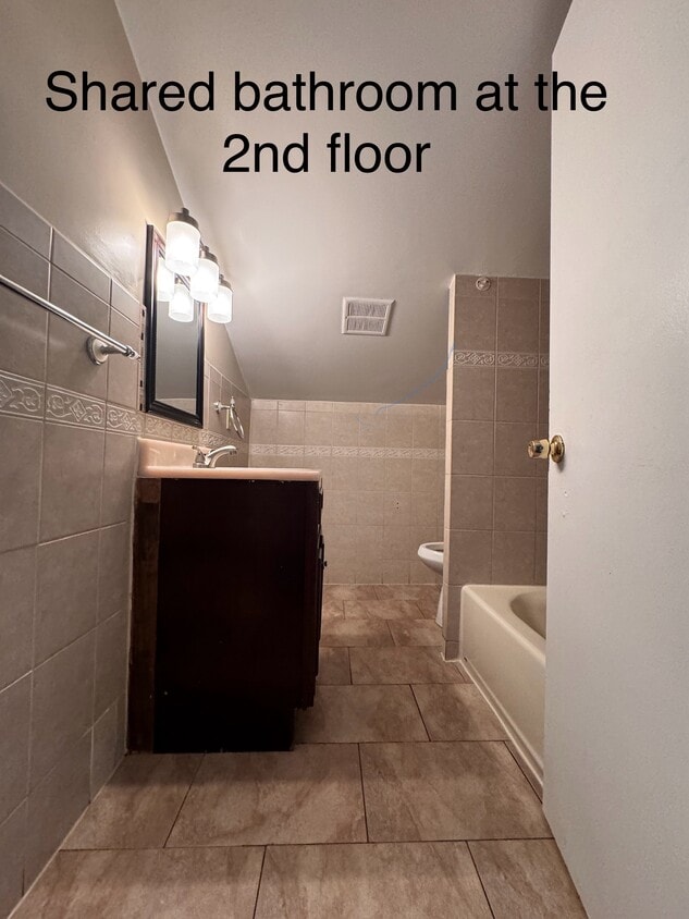 Photo - 403 Calvin Ln (Rockville, MD)