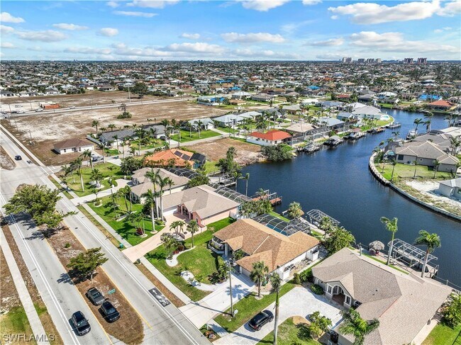 Foto del edificio - 2206 Beach Pkwy W